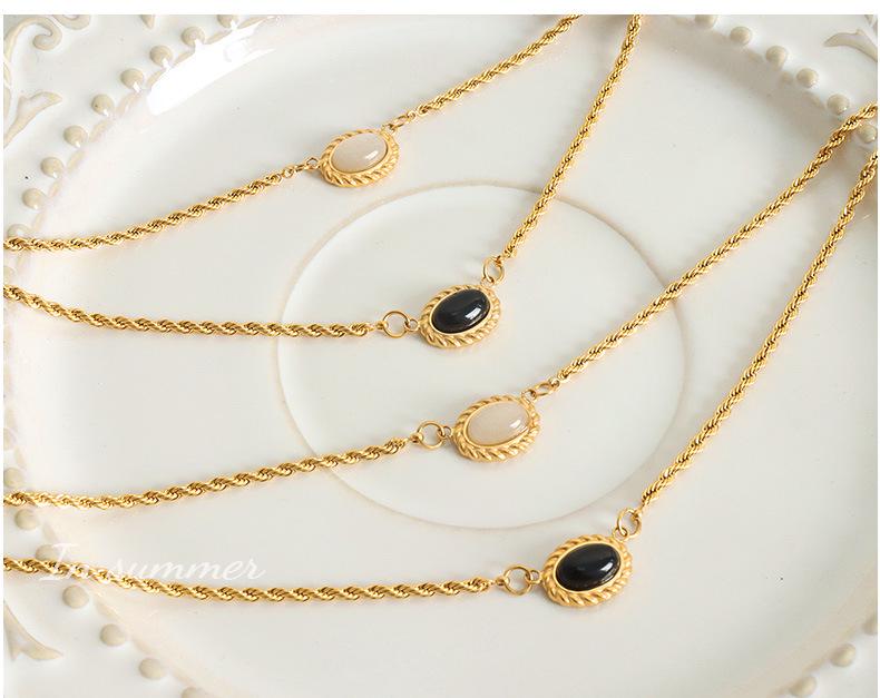 18K Gold Titanium Steel Twist Chain Pendant Necklace - Retro Hip Hop Clavicle Jewelry for Women