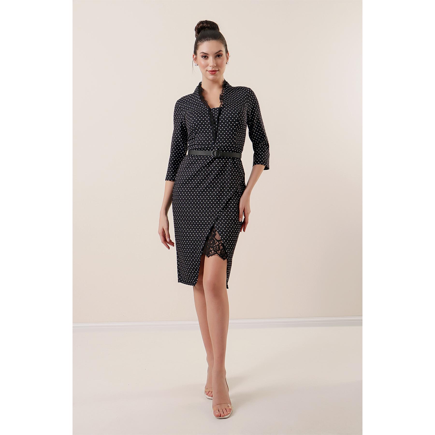 

Кружевное платье с поясом на талии и подкладкой в горошек из креп-атласа