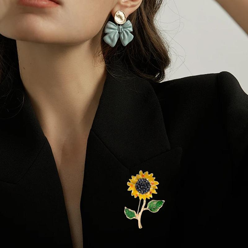 1PC Stylish Plant Brooch for Jackets Unique Sunflower Jewelry Accessory Handmade Drip Resin Brooch Shiny Rhinestone Flower Pin