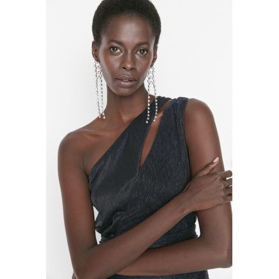 Tailliertes, gefüttertes, glitzerndes, elegantes Abendkleid