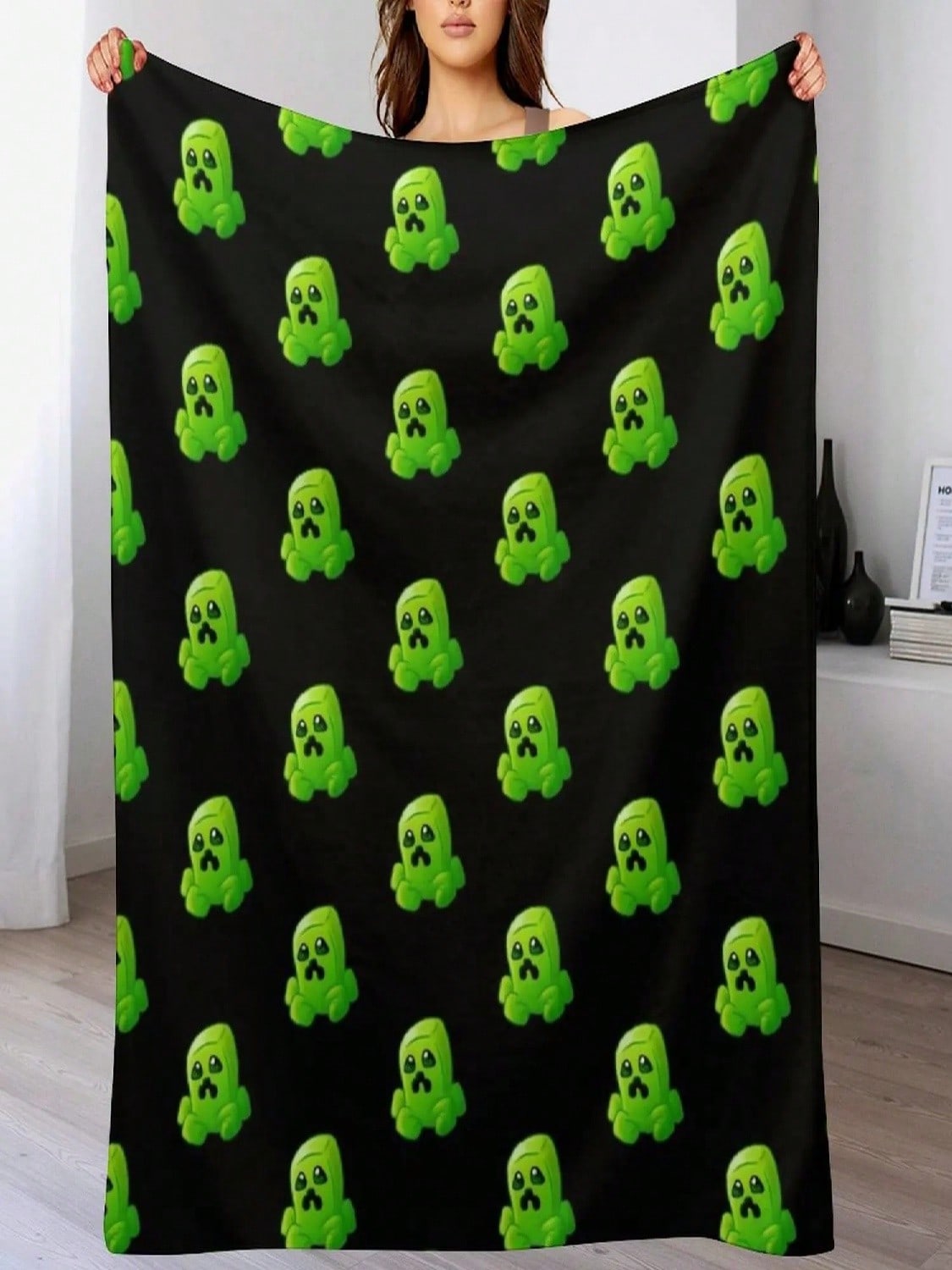 

Cute Creeper Parody Face Sticker Throw Blanket Blankets Sofas Of Decoration Soft Beds Nap Flannel Blankets 75X95CM