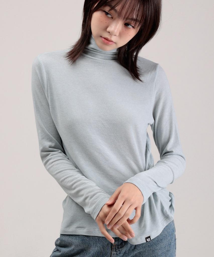 WHEN YOU MOVE Logo Point Turtleneck Soft Knit Tee (4 Colors)