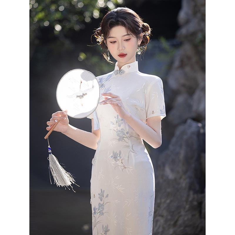 Beautiful cheongsam new Chinese engagement daily can wear 1011 new high-end temperament printing improved young girl