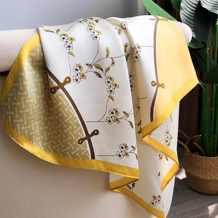 Hangzhou Silk Scarf Silk Mulberry Silk Small Square Scarf Women Versatile Korean Version Gentle Nostalgic Multi-Functional Professional Scarf