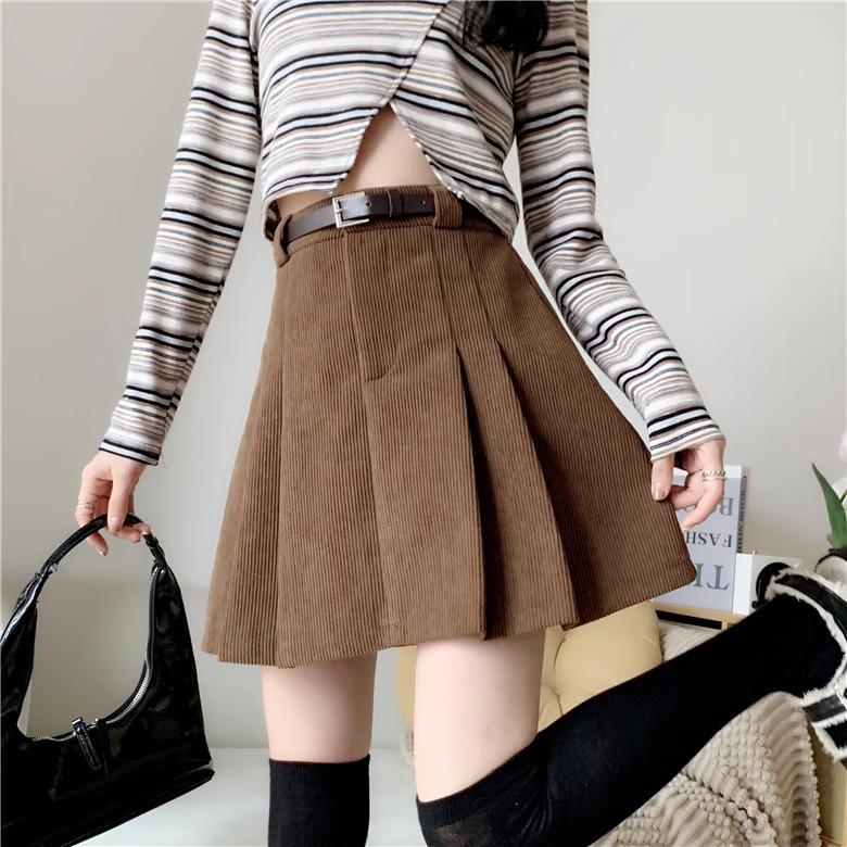 

Юбка-шорты А-силуэта из вельвета с высокой талией и складками - Осень/Зима 2024, корейский стиль XS