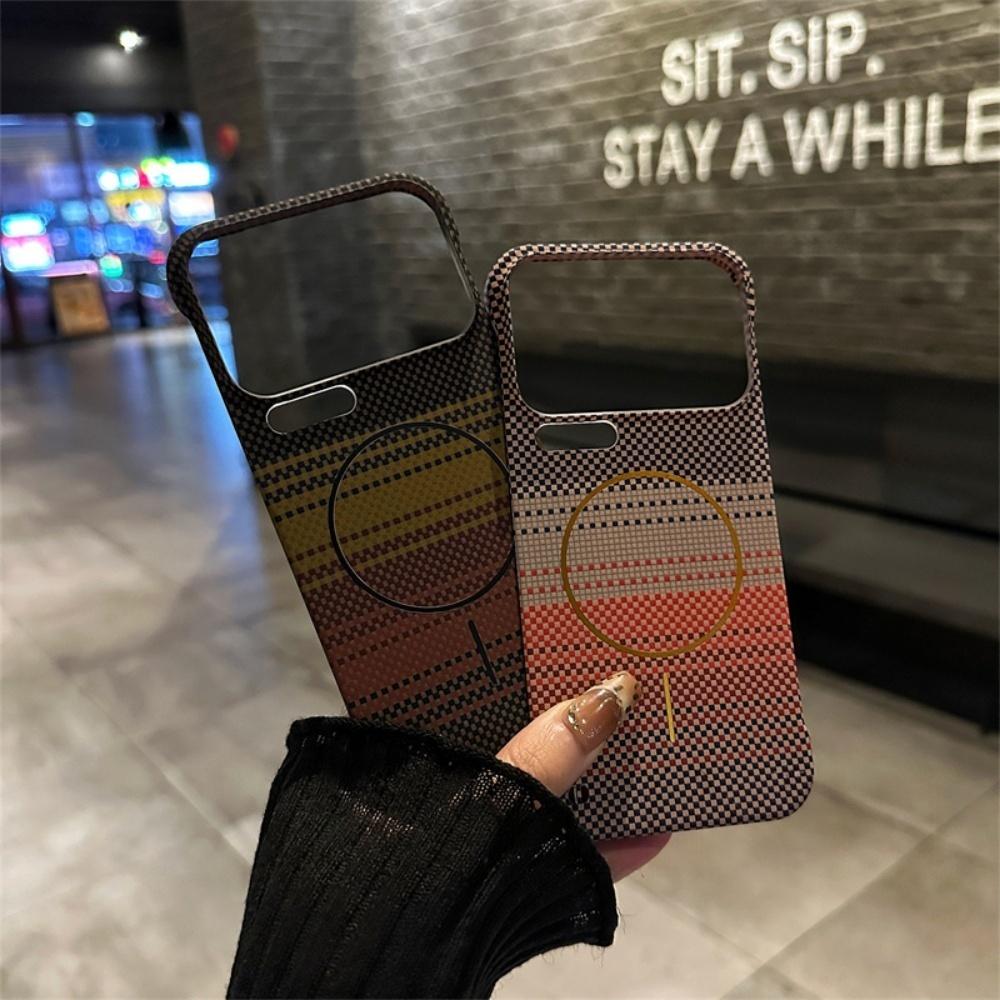 Slim Frameless Carbon Fiber Kevlar Pattern For Magsafe Case For Xiaomi 17 ProMax 15 14 Ultra Pro Magnetic Charge Hard PC Cover
