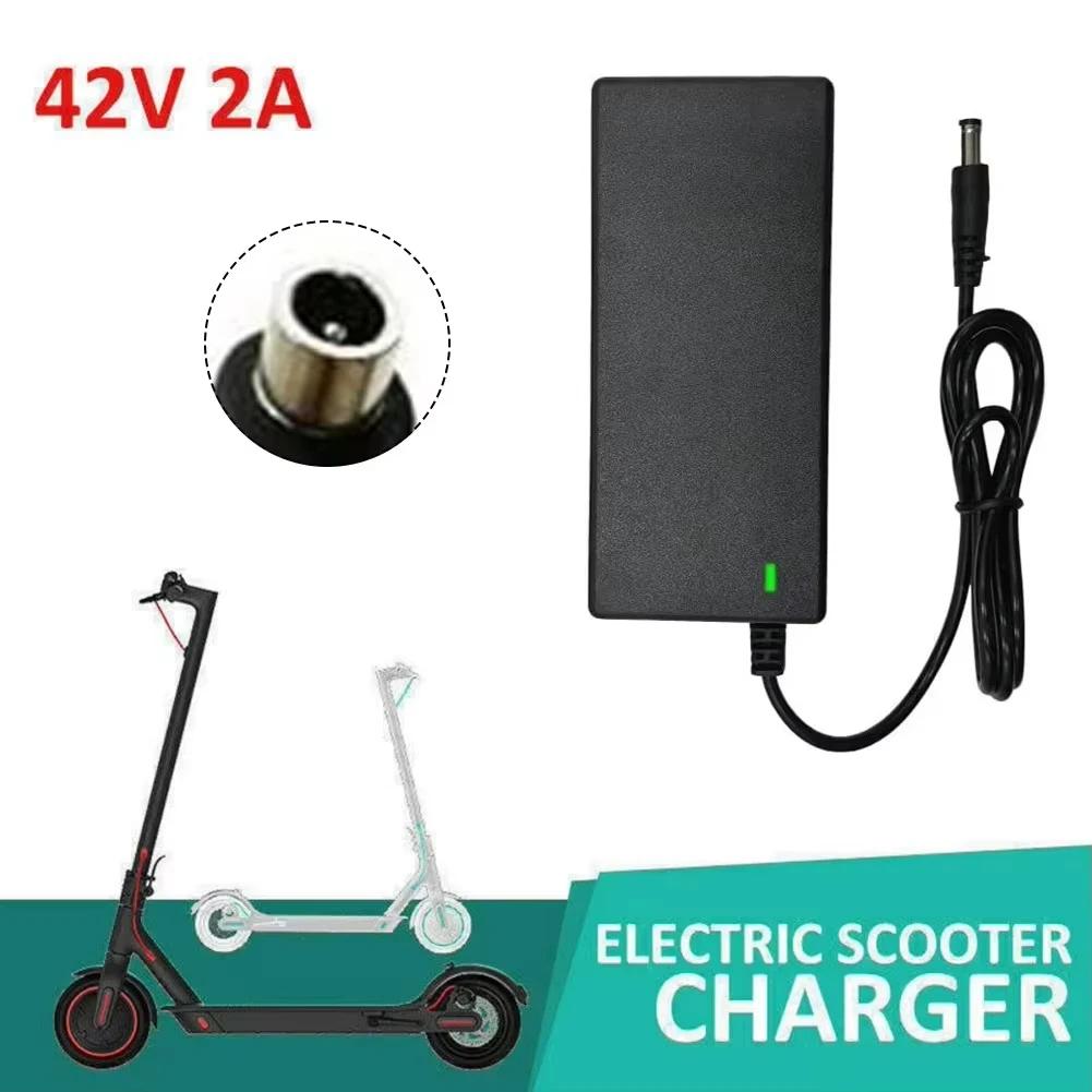 42V 2A Nabíječka pro elektrickou koloběžku 5,5×2,1mm 3pinový letecký konektor pro elektrické koloběžky Xiaomi Ninebot M365 Segway 36V 10S Li-ion baterie