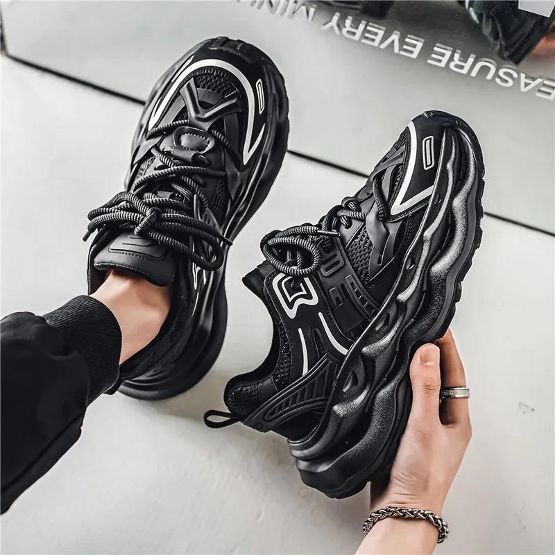 Neueste Herren Bequeme Mesh Freizeitschuhe Frühling und Herbst Retro Dicksohlige Höhenverstärkende Lauf-Sneaker Vulkanisierte Schuhe