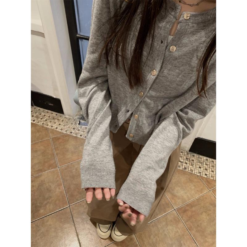 Women's Autumn and Winter Round Neck Button Solid Colour Knitted Cardigan Sweater