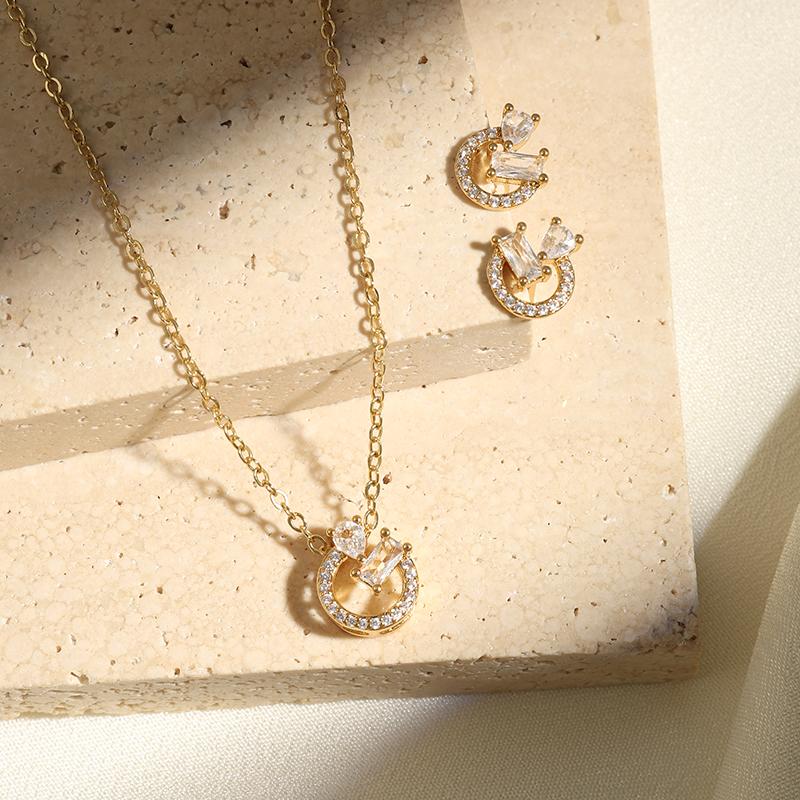 Exquisite Cubic Zirconia Necklace Earring Set Is Suitable For Traveling, Parties, And Banquets To Wear Fashionable Zircon