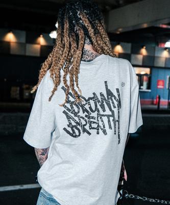 BROWNBREATH Paisley Tag Tee - Ash