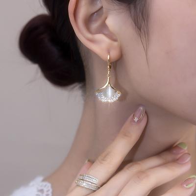 Boucles d'oreilles en feuille de ginkgo opale pour femmes, boucles d'oreilles de luxe légères, nouvelles boucles d'oreilles chinoises antiques Sansheng abricot