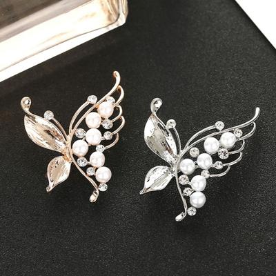 Rhinestone Butterfly Brooch Ladies Stylish Sense Light Luxury Exquisite Delicate Unique Faux Pearl Corsage