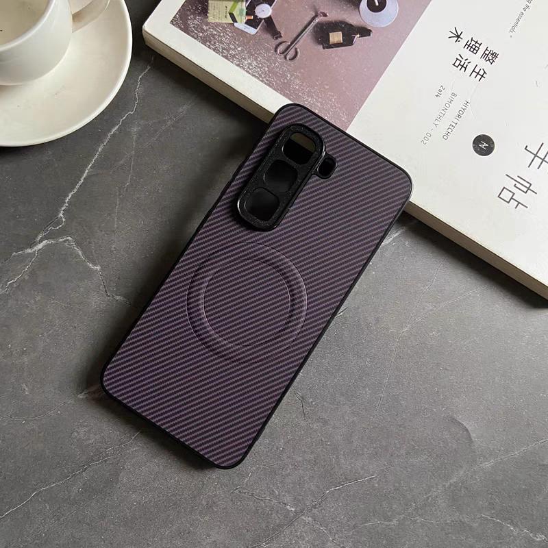 Men's Carbon Fiber Magnetic Case For Samsung Galaxy S21 FE S22 Ultra S23 Plus Shockproof Comfortable Grip Phone Cover S21 Plus