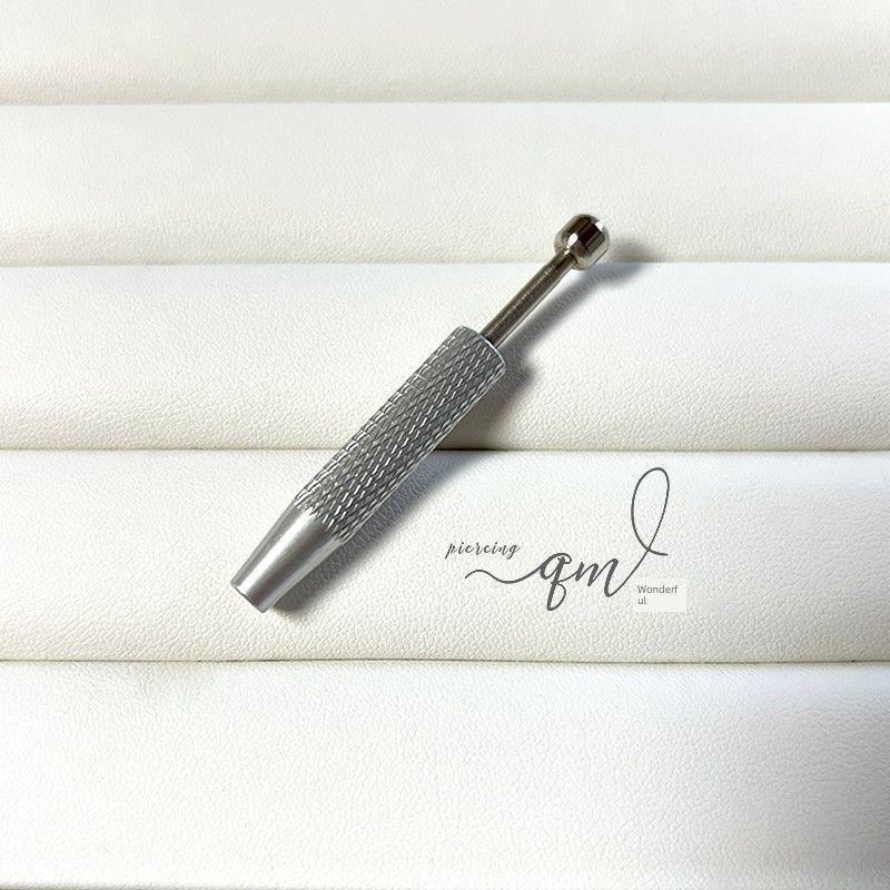 

Замечательный захват с 4 лапками, захват для шариков, серьги-пусеты для ушей, пин для козелка уха, пусеты для козелка уха, вспомогательный инструмент для ношения, шарик, лабрет, пирсинг языка [Single] gripper