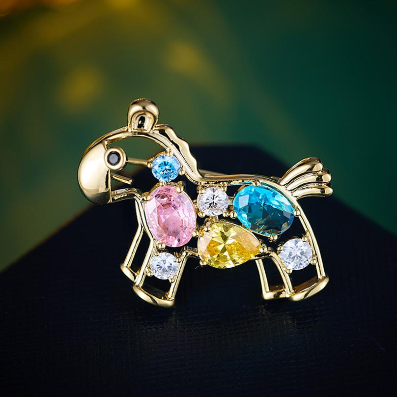 

New personalized wooden horse exquisite micro-inlaid colored gem zircon brooch, suit coat brooch pin versatile wholesale