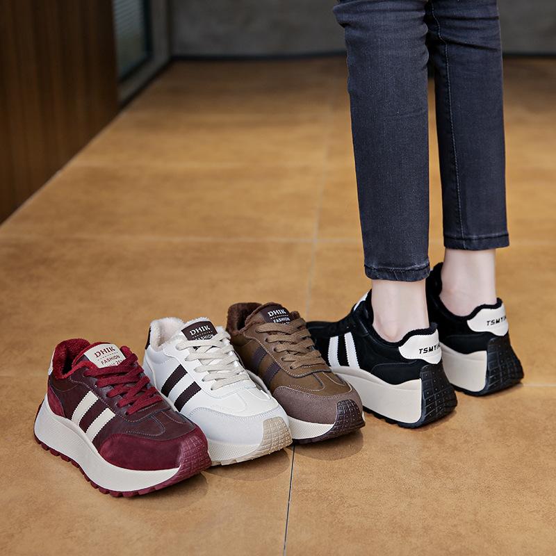 Is the new velvet Forrest Gump shoes women's winter student sports dad shoes platform casual shoes