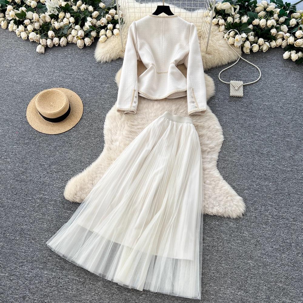 Autumn Women's High-End French Style Suit: Round Neck Blazer & Mesh Pleated Skirt