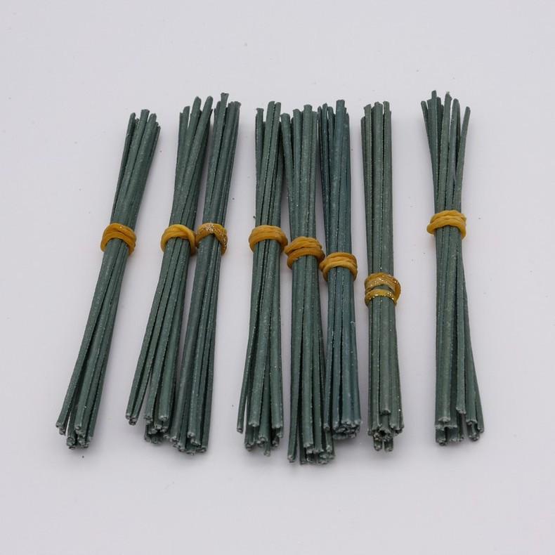 Золотой блестящий рождественский цветочный венок