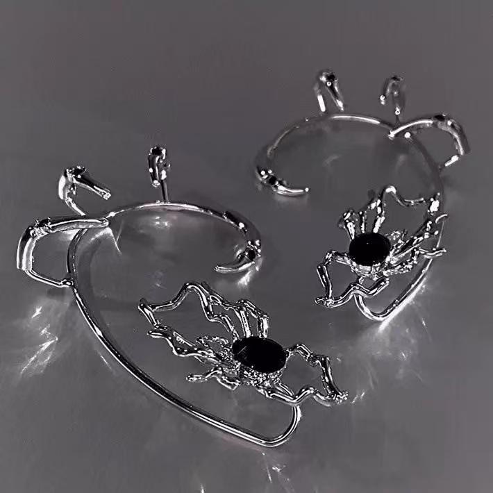 Dark Sweet Spider Ear Cuff for Women - No Piercing Niche Design Ear Jewelry