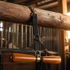 Verstelbare Heavy Duty Zadelrek T-vormige Haak met Duurzaam Riem en Metalen Beslag Geschikt voor Stal en Garage Gebruik