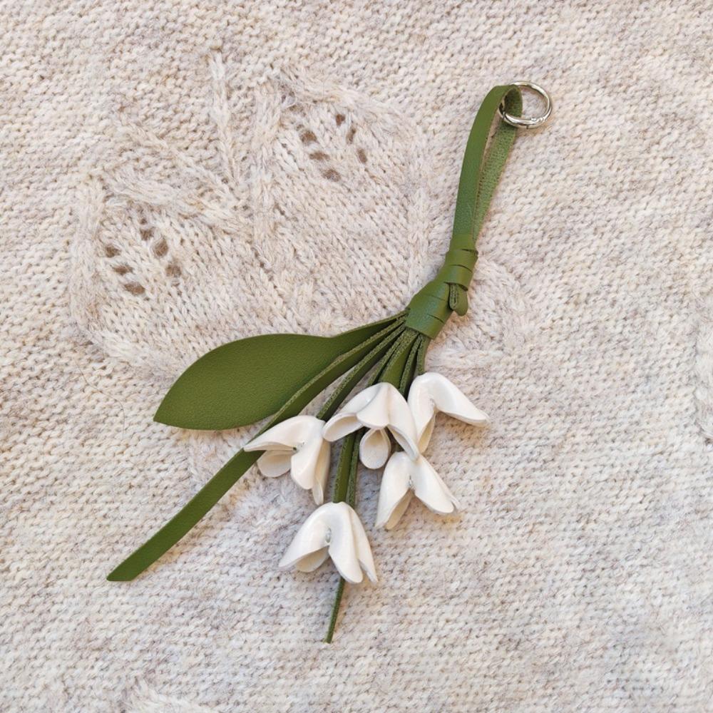 Handmade Flower Pu Keychain Hanger Bag Pendant Lovely Tulip Bouquet Leather Pendant  Women