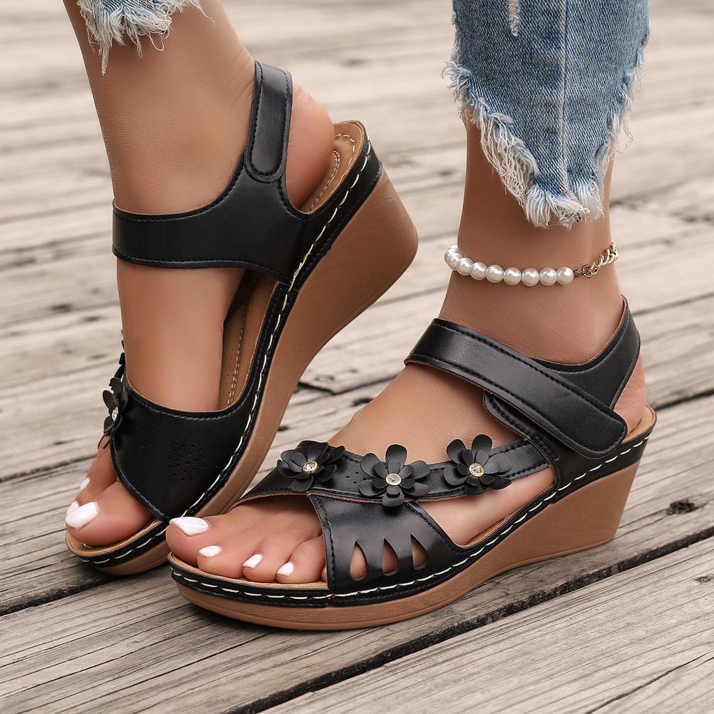 Sommer neue Damen Keilabsatz Plateau Sandalen Große Größe Fischmaul Strand Sandalen Blumen Dekoration