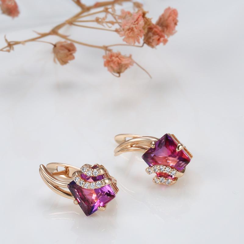 European and American Fashion Zircon Earrings for Women, Creative and Popular Rose Gold Square Block Red Crystal Studded Diamond Earrings