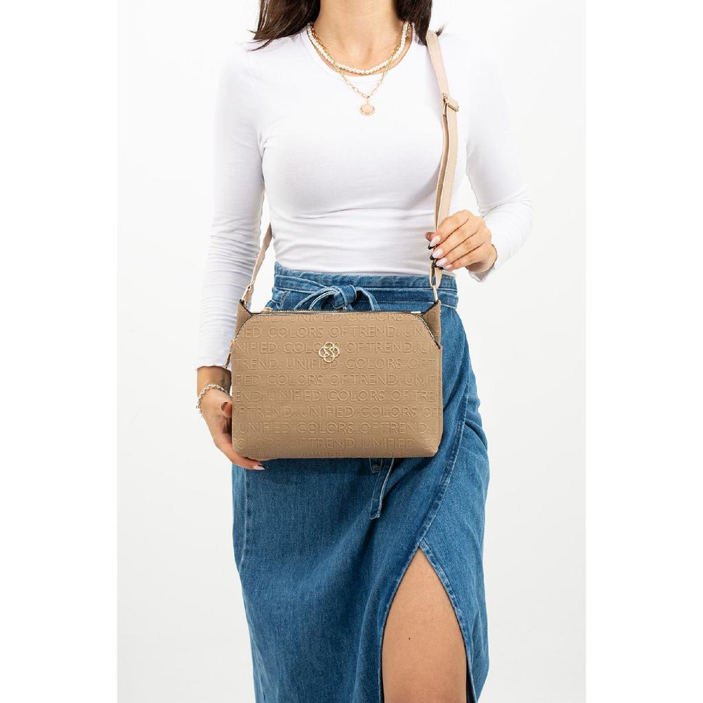 Hochwertige, wasserabweisende Schultertasche mit Kreuzgurt und drei Fächern, in Schwarz mit Textdruck bedruckt