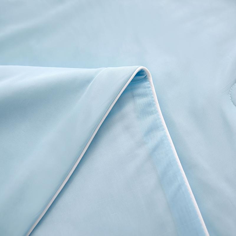 Double Sides Cooling Blanket for Bed Silky Air Condition Comforter Lightweight Cooled Summer Quilt with Cooling Fabric Home