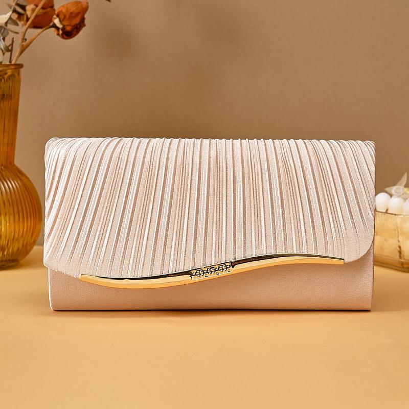 

High-end banquet bags, versatile dress bags, European and American clutch bags, metal chain crossbody bags