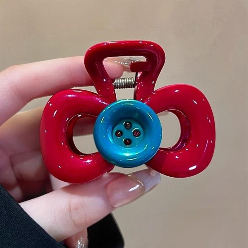 1 szt. Kolorowy klips z wysokiej klasy retro guzikiem, temperamentny, prosty, trójkątny, nieregularny, z dopasowaniem kolorystycznym, klips rekin do włosów dla kobiet