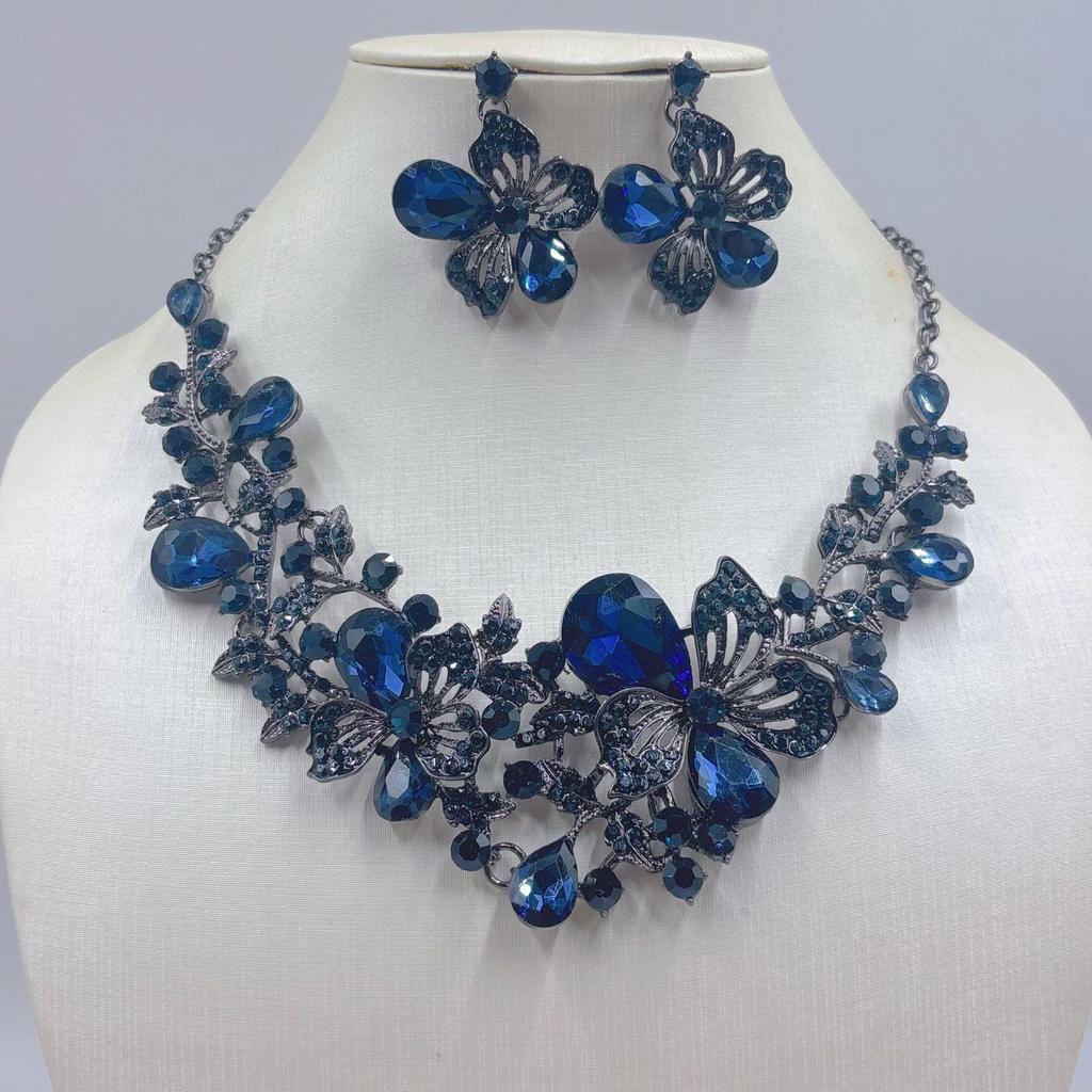 Flower Necklace And Earrings Set - Bridal Dress Accessory For Bridesmaid At Wedding Banquet