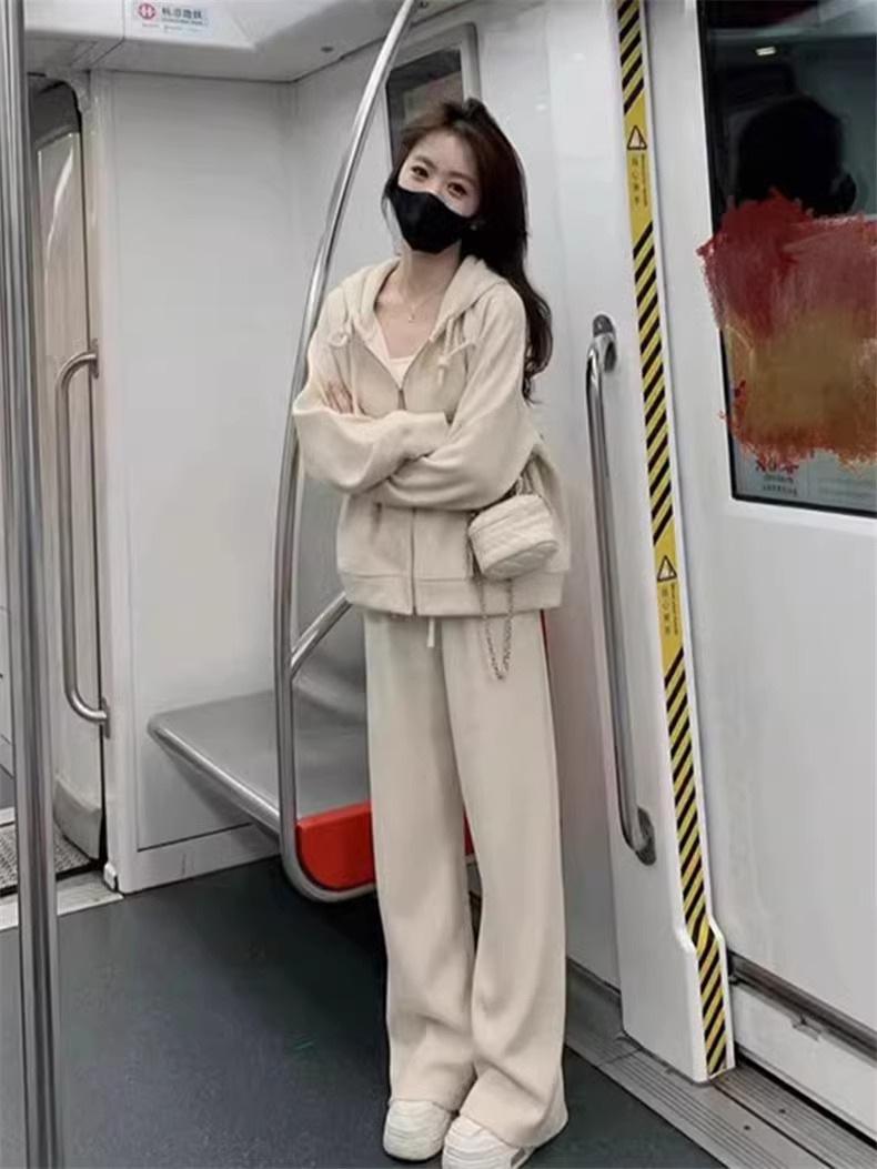 

Осенний женский повседневный свитер и спортивные брюки, бросающие вызов возрасту, 2024 г. 4XL