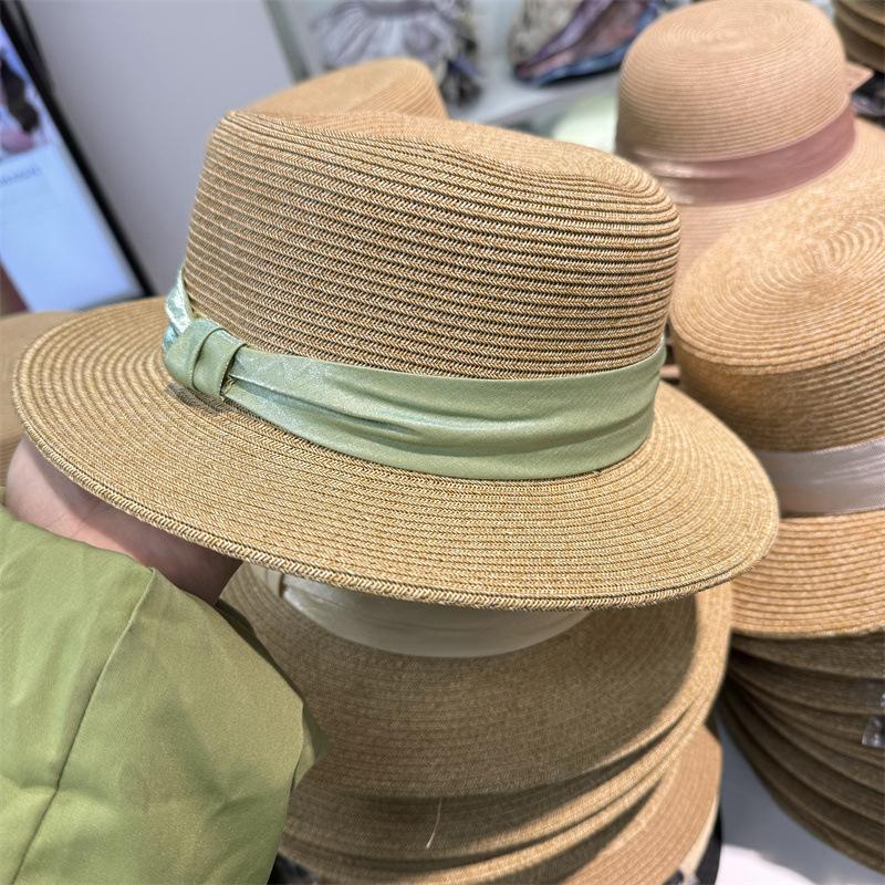 French flat top sunscreen straw hat women's summer seaside vacation sun hat Internet celebrity straw woven wide brim small fresh top hat