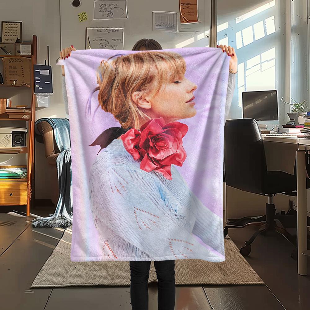 1PC Taylor Print Flannel Blanket, High Quality All Seasons, Home Decor, Warmth and Comfort, Perfect for Christmas Gifts