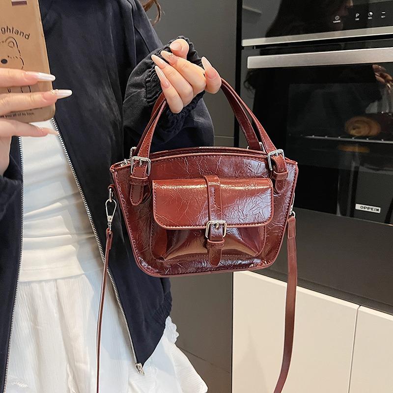 Spring New Fashionable Versatile Shoulder Bag, Baguette Bag, Oblique Span Bag, Handbag, Multifunctional Small Square Bag