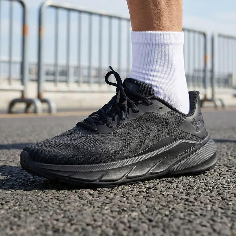 Under Armour Men s Stylish Cushioned Running Shoes M