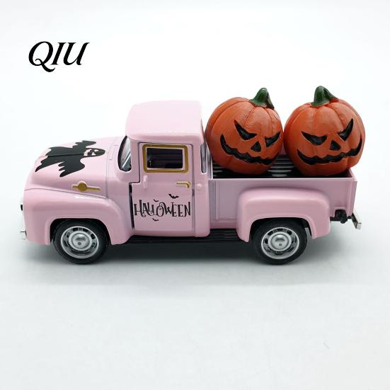 Pickup Truck Decoration Halloween Pick-up Alloy Figurine, Holding Pumpkin Vintage Car Statue, Table Centerpiece Miniature Vehicle Ornament for Holiday