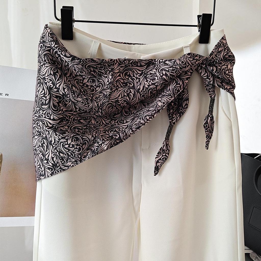 Koreańska damska warstwowa trójkątna jedwabna chusta - modny dodatek do talii na rok 2025 do dżinsów