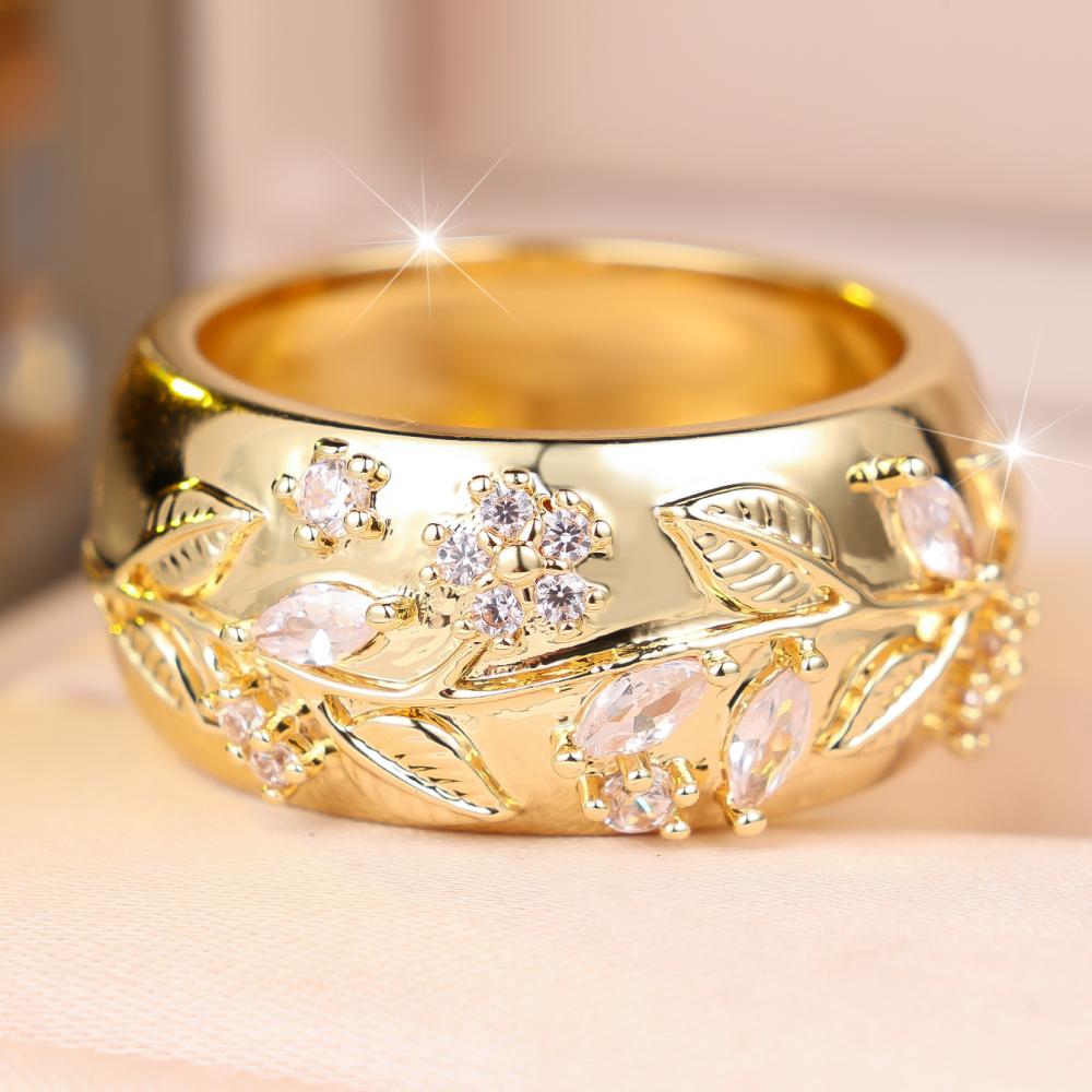 Vintage Gold Color Floral Leaf Ring for Women Zircon Wedding Banquet Fashion Jewelry Gift