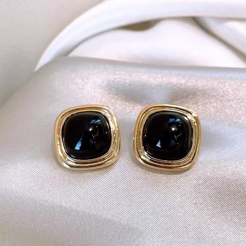 

Серьги-пусеты Серебряная Игла Ретро Черные Квадратные Геометрические - Минималистичные Эпоксидные Украшения для Ушей