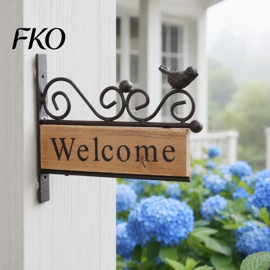 Country Style Welcome Plaque Mini Bird Sign, Retro Carved Wooden Panel with Iron Frame Wall Art Mounting Sign for Outdoor Porch Courtyard Gates