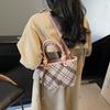 Retro new design light luxury fashionable portable bucket bag versatile high sense women commuter messenger bag
