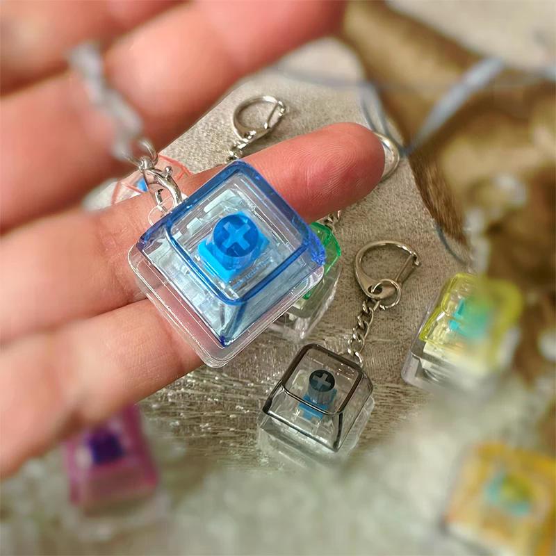 Transparent Star Keyboard Keychain Pendant Decompression Keys PC Cap Fingertip Press Mechanical Keyboard EDC