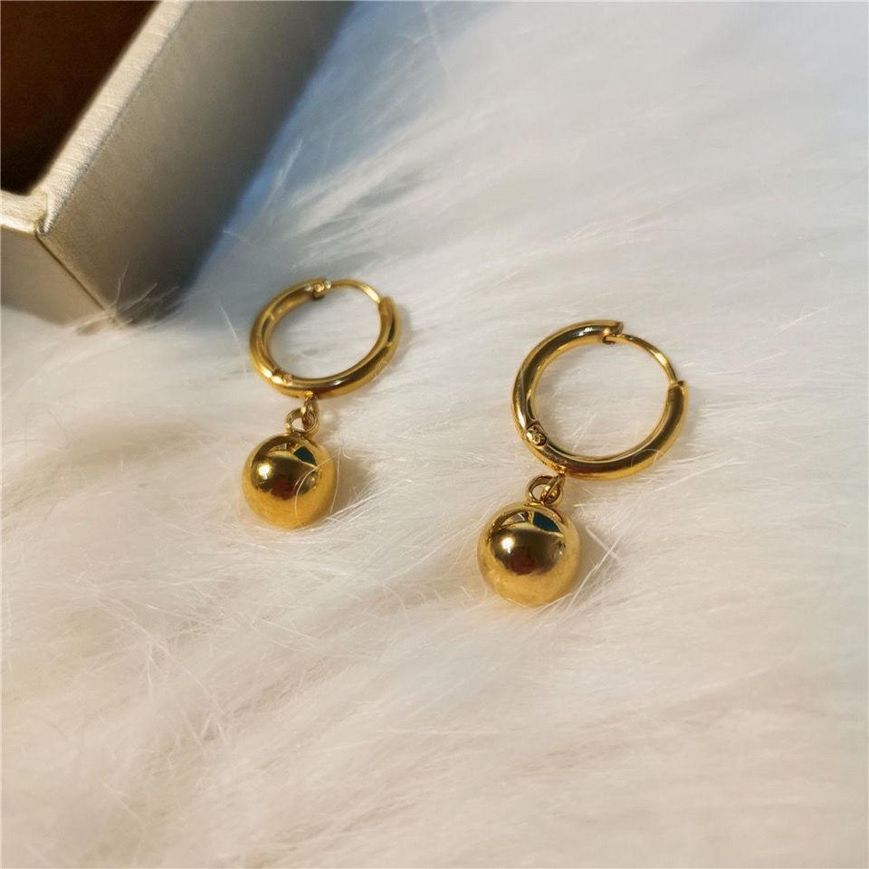 Titanium Steel Color-Preserving Hoop Earrings: Unique Round Circle Design for Retro High-Class Elegance In Women's Accessories