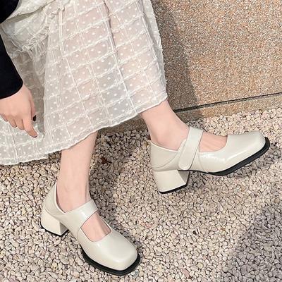 Scarpe singole da donna 2025 nuove primavera e autunno versatili con punta quadrata nera, bocca alla francese, tacco spesso, Mary Jane in piccola pelle
