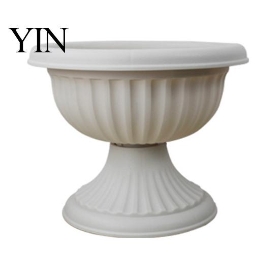 Lightweight Garden Planter Plastic Flower Urn Planter, Goblet-Shaped Plant Pot, Flowerpot with Weather-resistant Pot Drainage Holes for Indoor Outdoor
