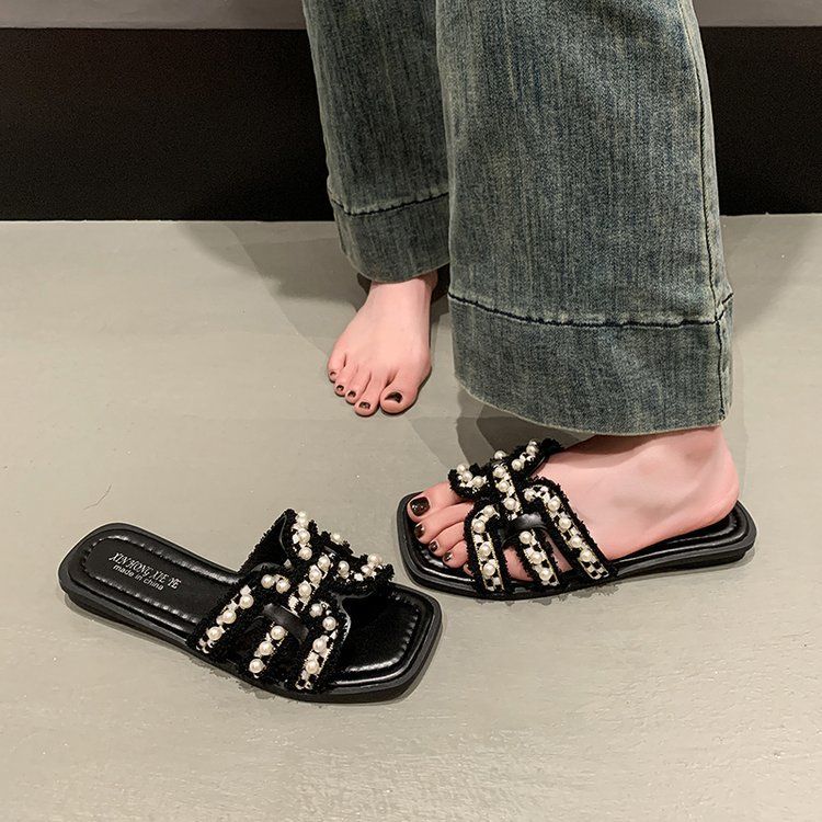 French Beautiful Flat-bottomed Cool Slippers Women's Summer Wear 2025 New Fairy Style with Skirt Seaside Beach Sandals
