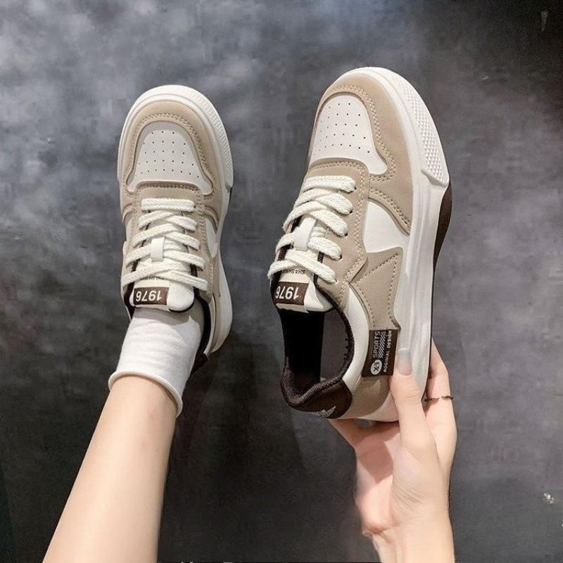 Spring and Autumn New Fashionable Thick Bottom Casual Women's Sports Shoes White Running Female Students' Vulcanized Shoes